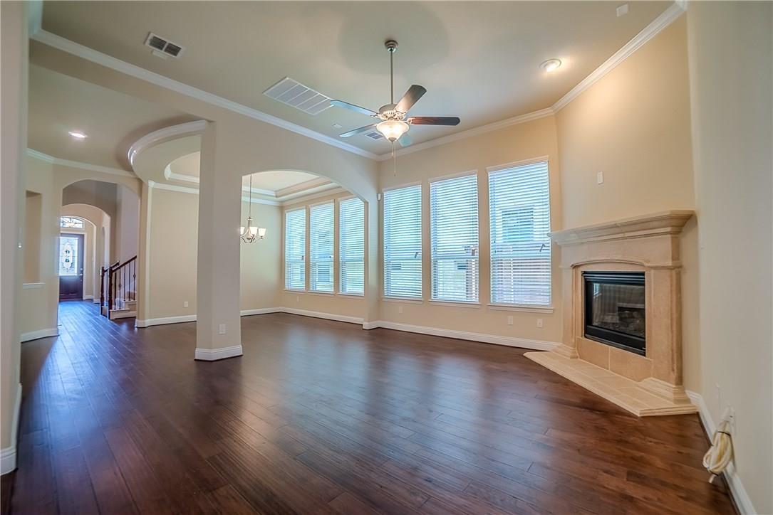 7124 Isle Royal Lane Irving TX 75063