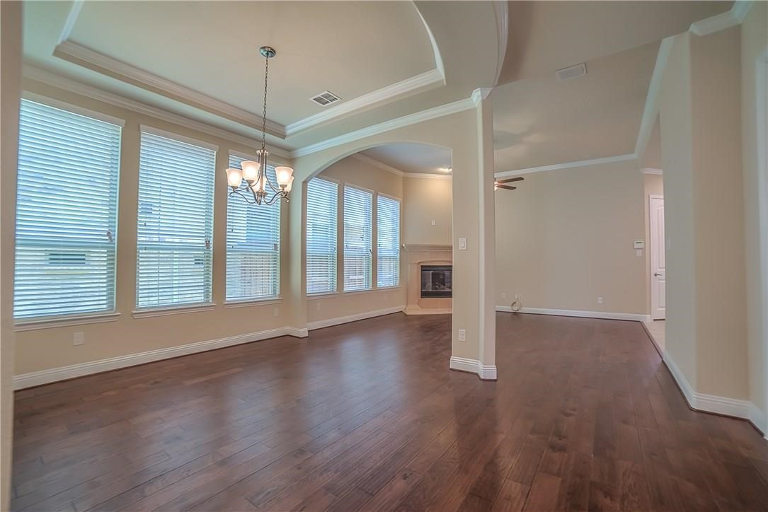 7124 Isle Royal Lane Irving TX 75063