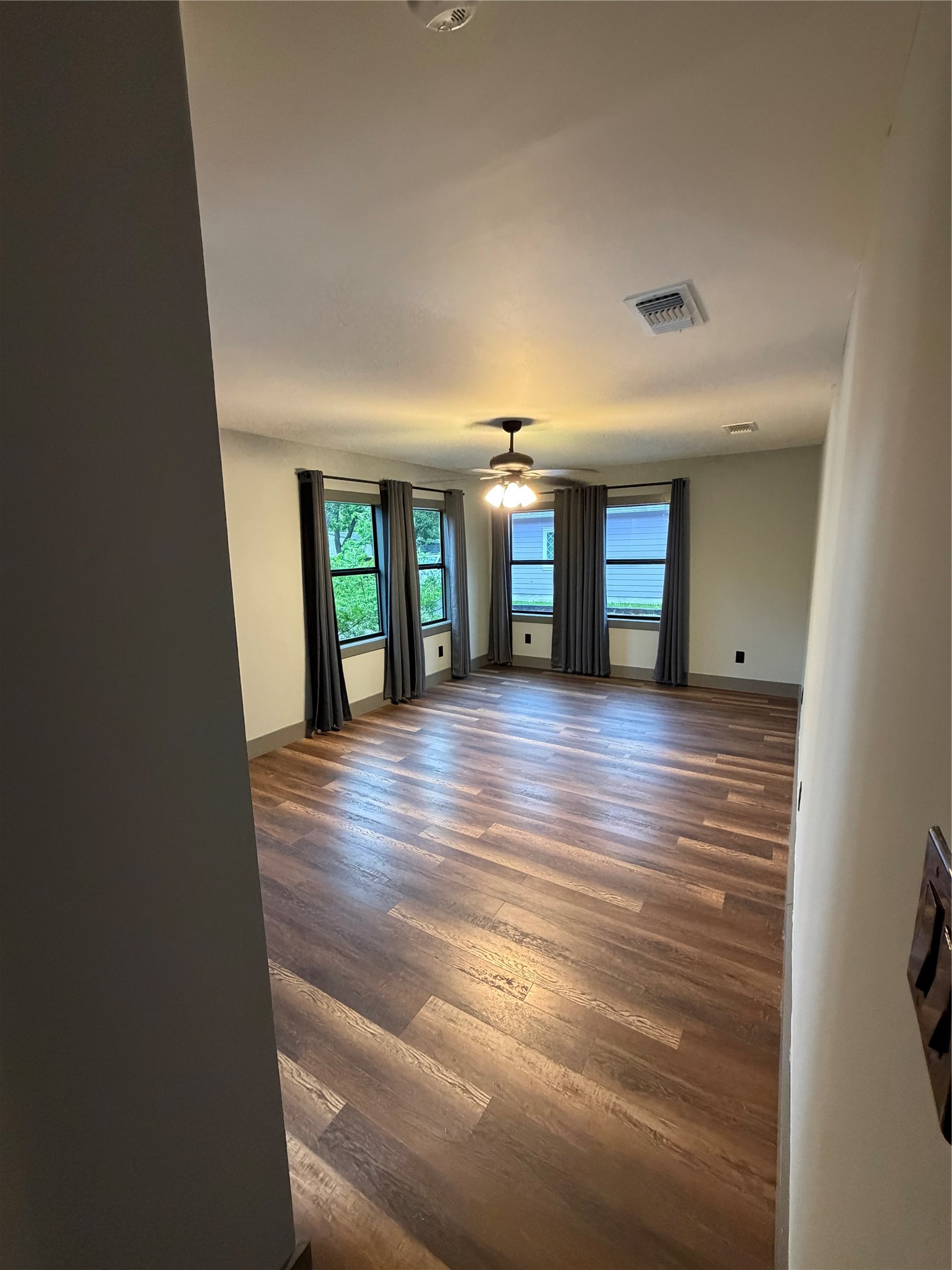 1605 S Houston Street Kaufman TX 75142