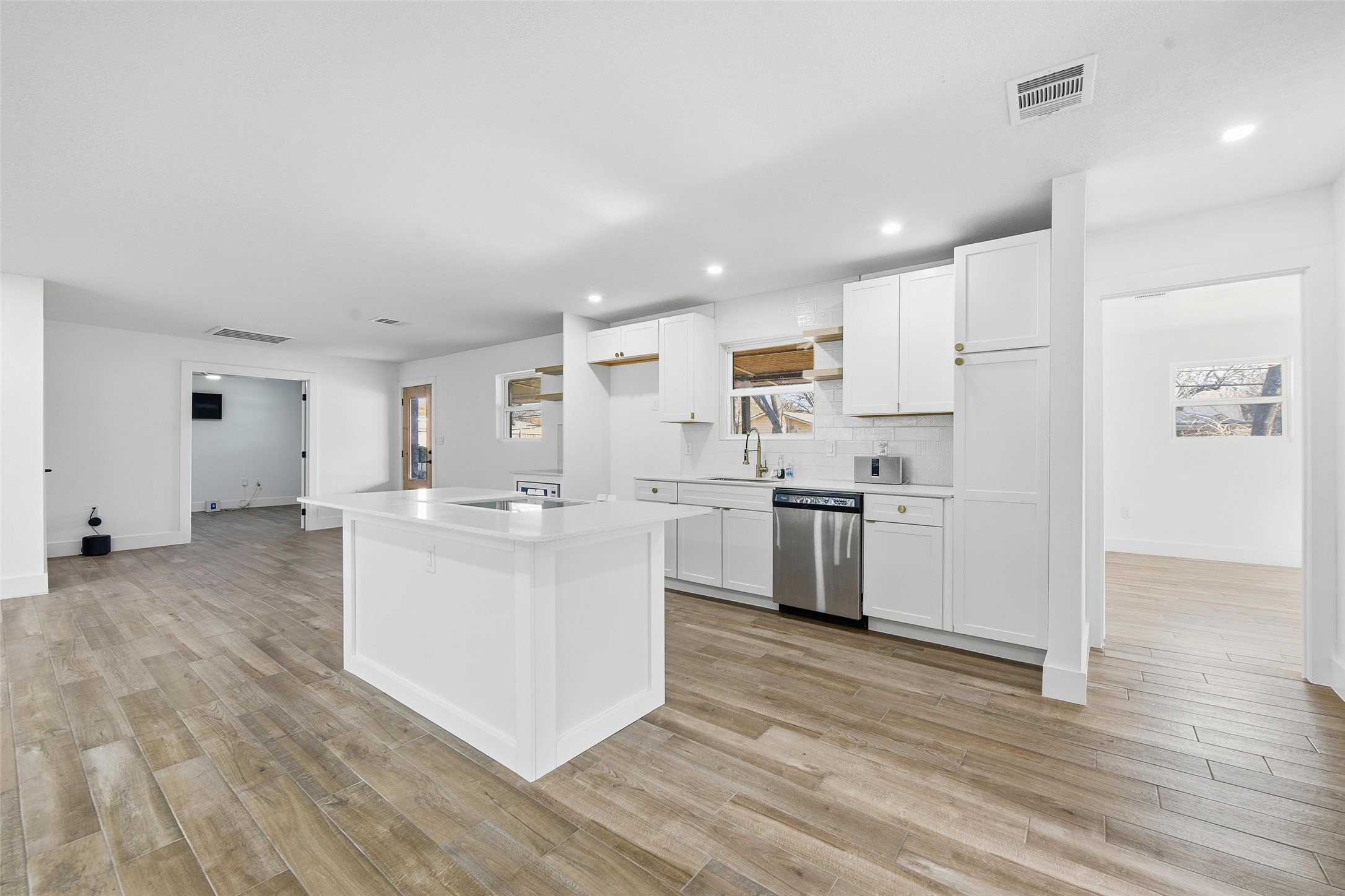 5617 Odessa Avenue Fort Worth TX 76133