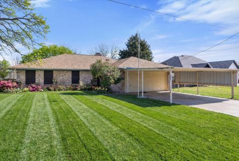 417 Sky Harbour Court Granbury TX 76049