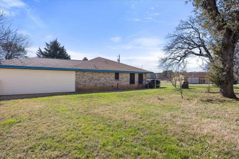 417 Sky Harbour Court Granbury TX 76049