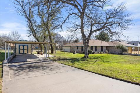 417 Sky Harbour Court Granbury TX 76049