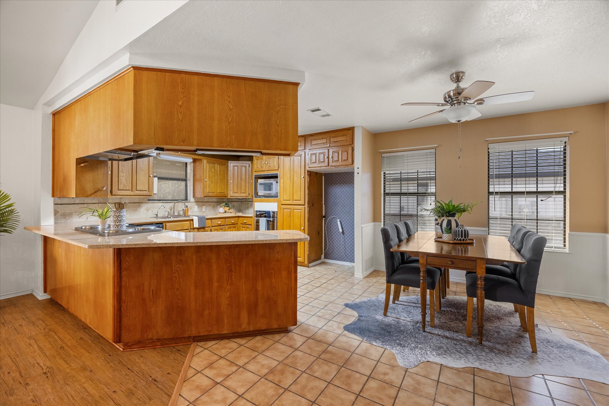 417 Sky Harbour Court Granbury TX 76049