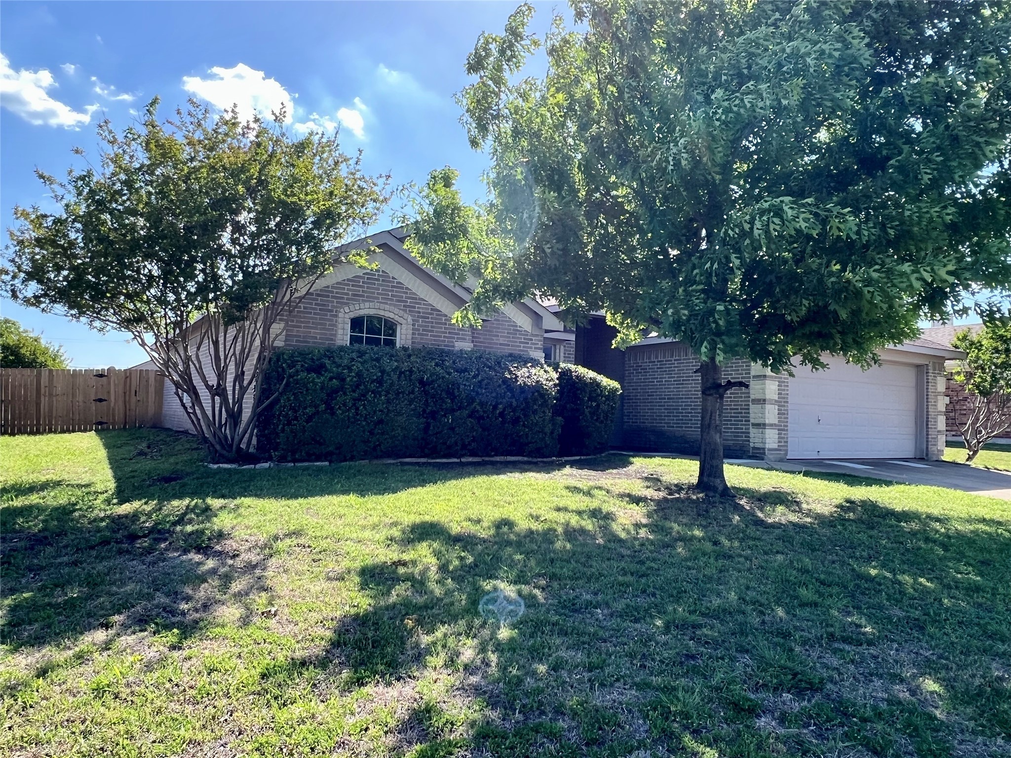 525 Reagan Lane Burleson TX 76028