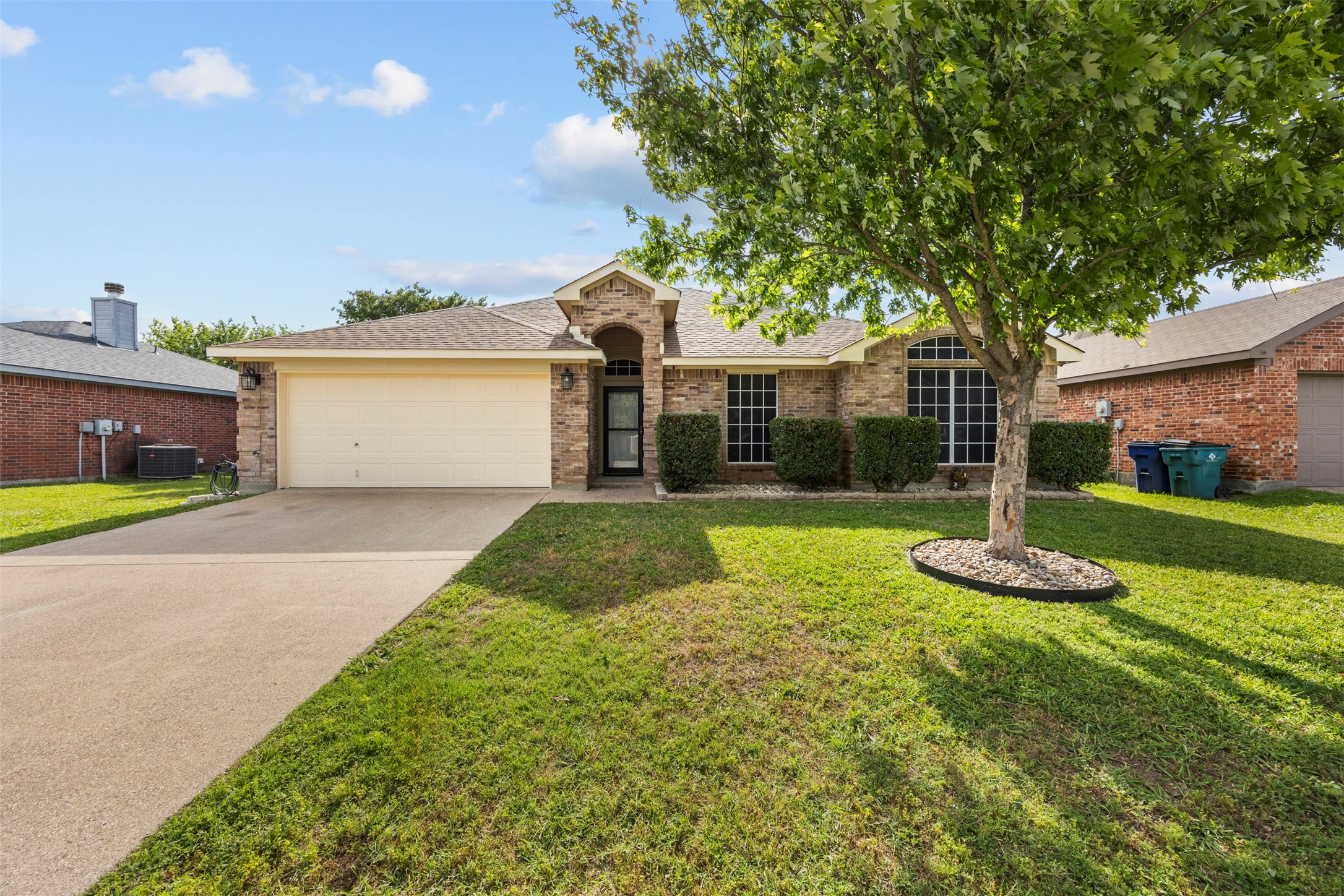 128 Jennings Drive Waxahachie TX 75165