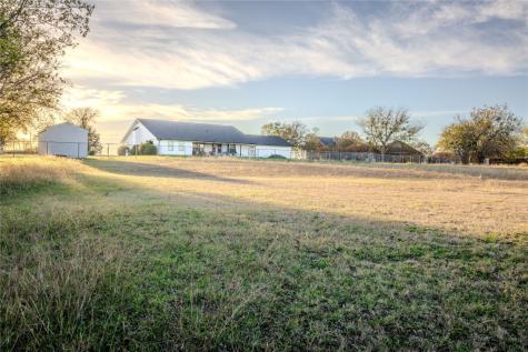 304 Compton Lane Waxahachie TX 75167