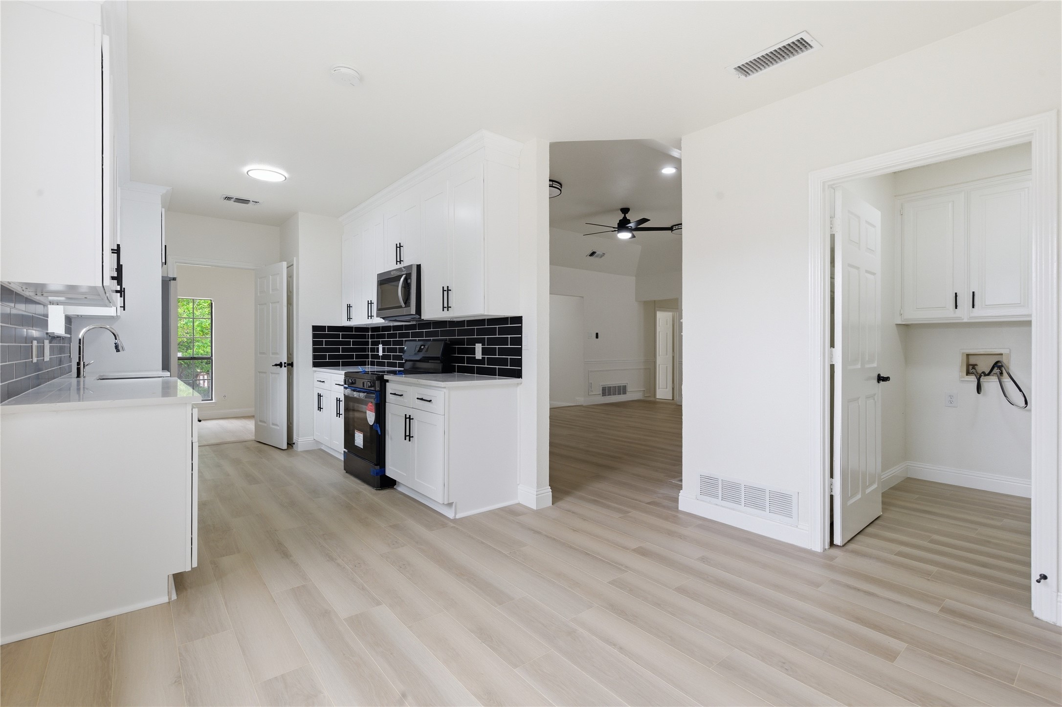 237 Bradford Drive Hurst TX 76053