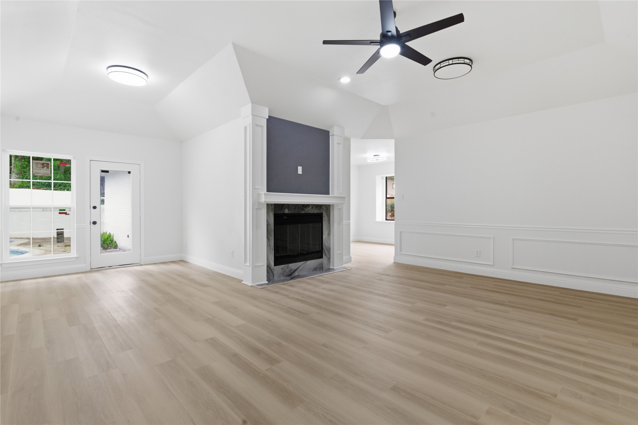 237 Bradford Drive Hurst TX 76053
