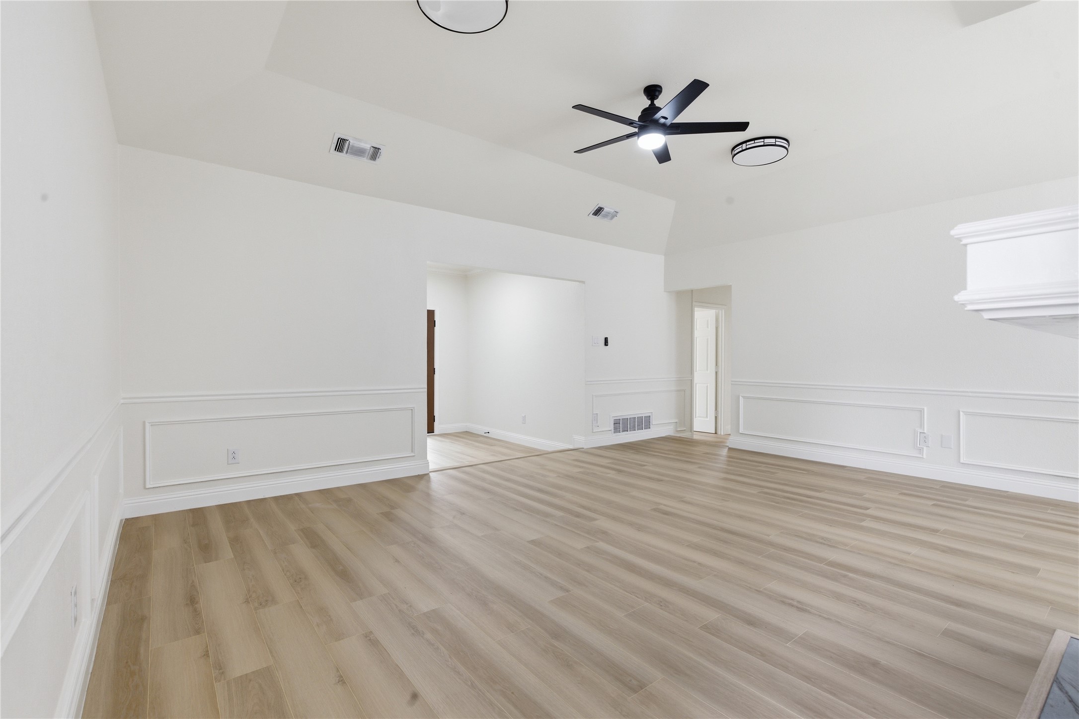 237 Bradford Drive Hurst TX 76053