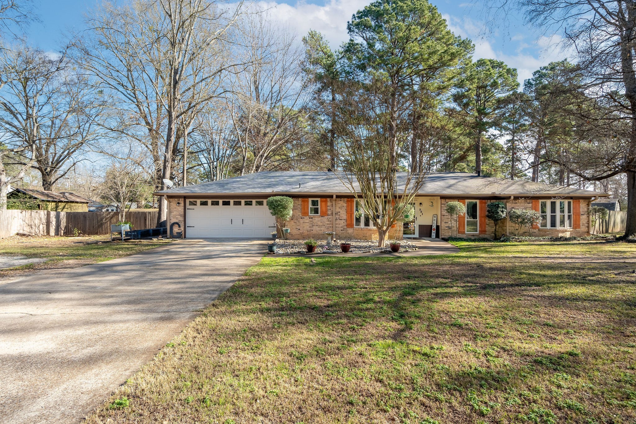 321 Jefferson Street Lone Star TX 75668
