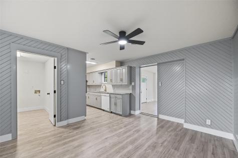 1106 Edgewood Street Ennis TX 75119