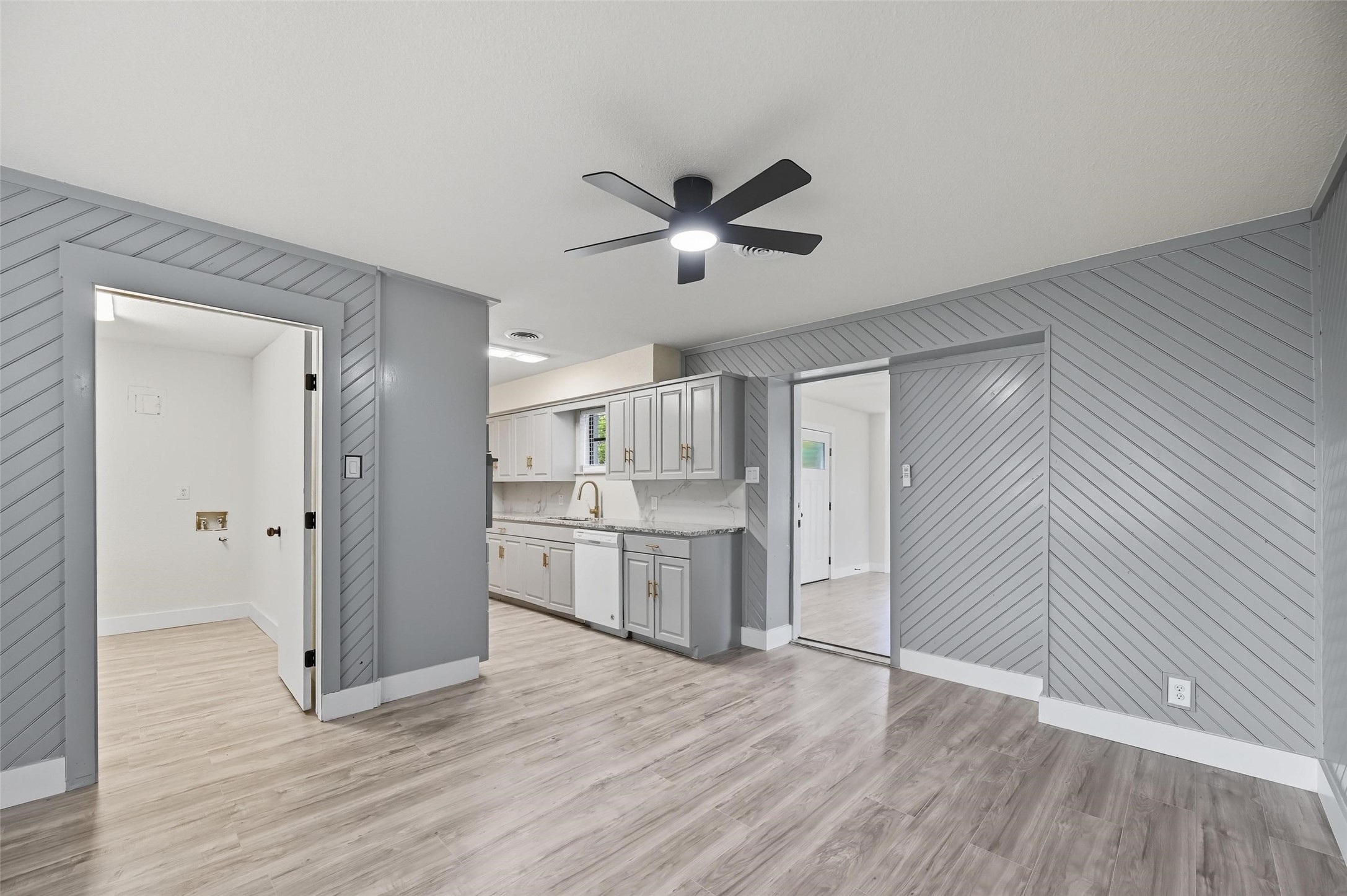 1106 Edgewood Street Ennis TX 75119