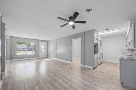 1106 Edgewood Street Ennis TX 75119