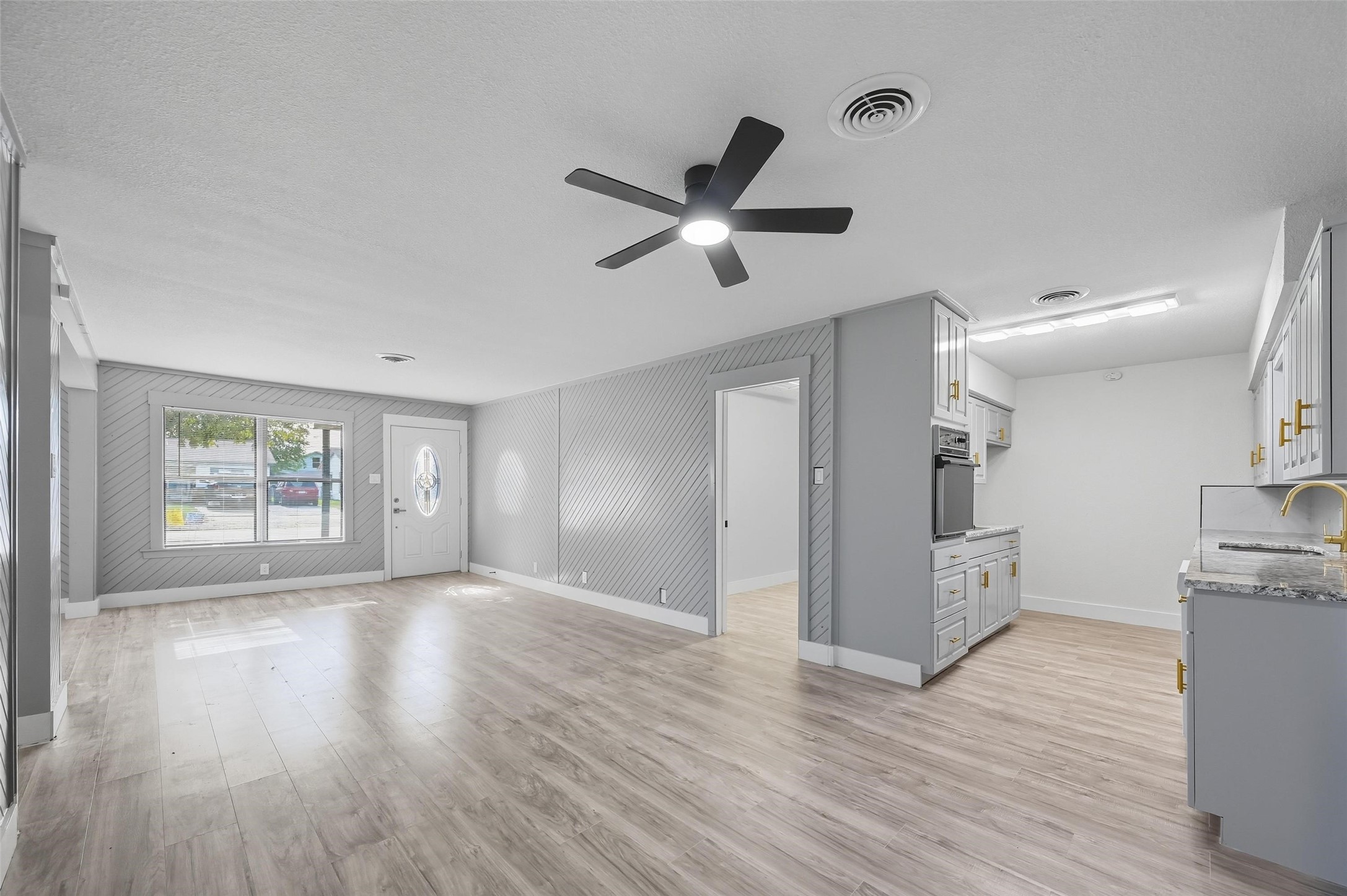 1106 Edgewood Street Ennis TX 75119