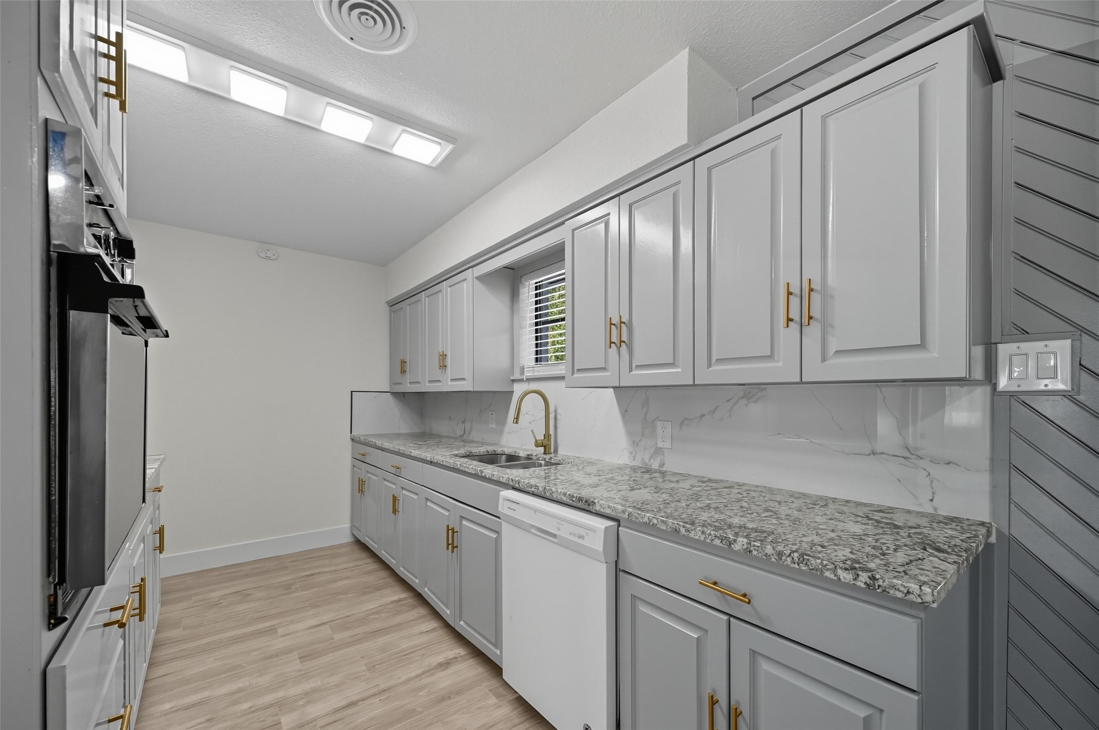 1106 Edgewood Street Ennis TX 75119