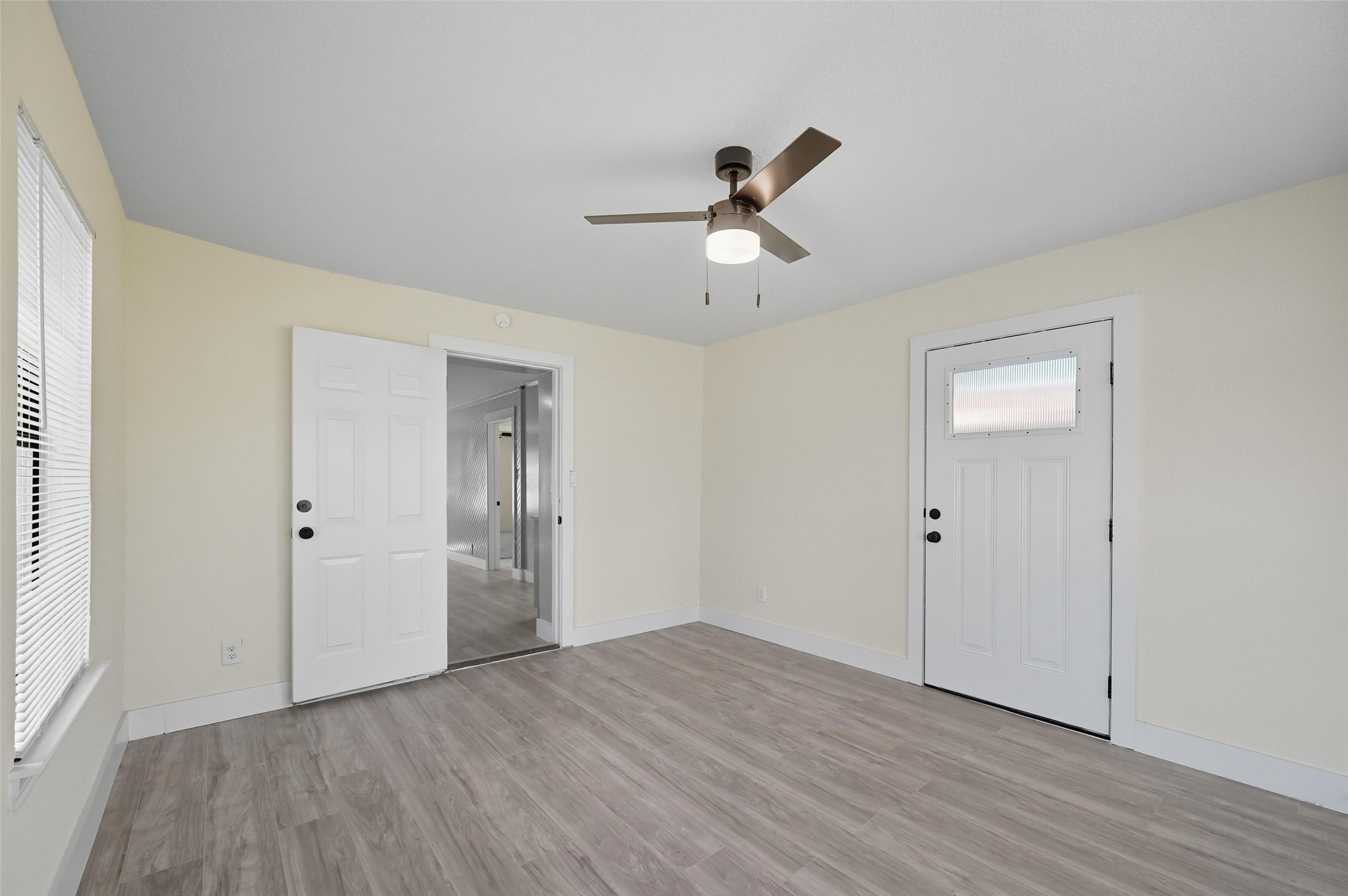 1106 Edgewood Street Ennis TX 75119