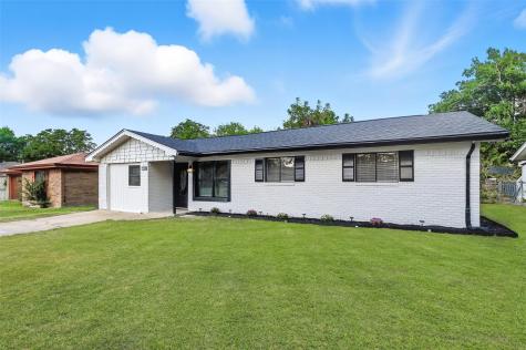 1106 Edgewood Street Ennis TX 75119