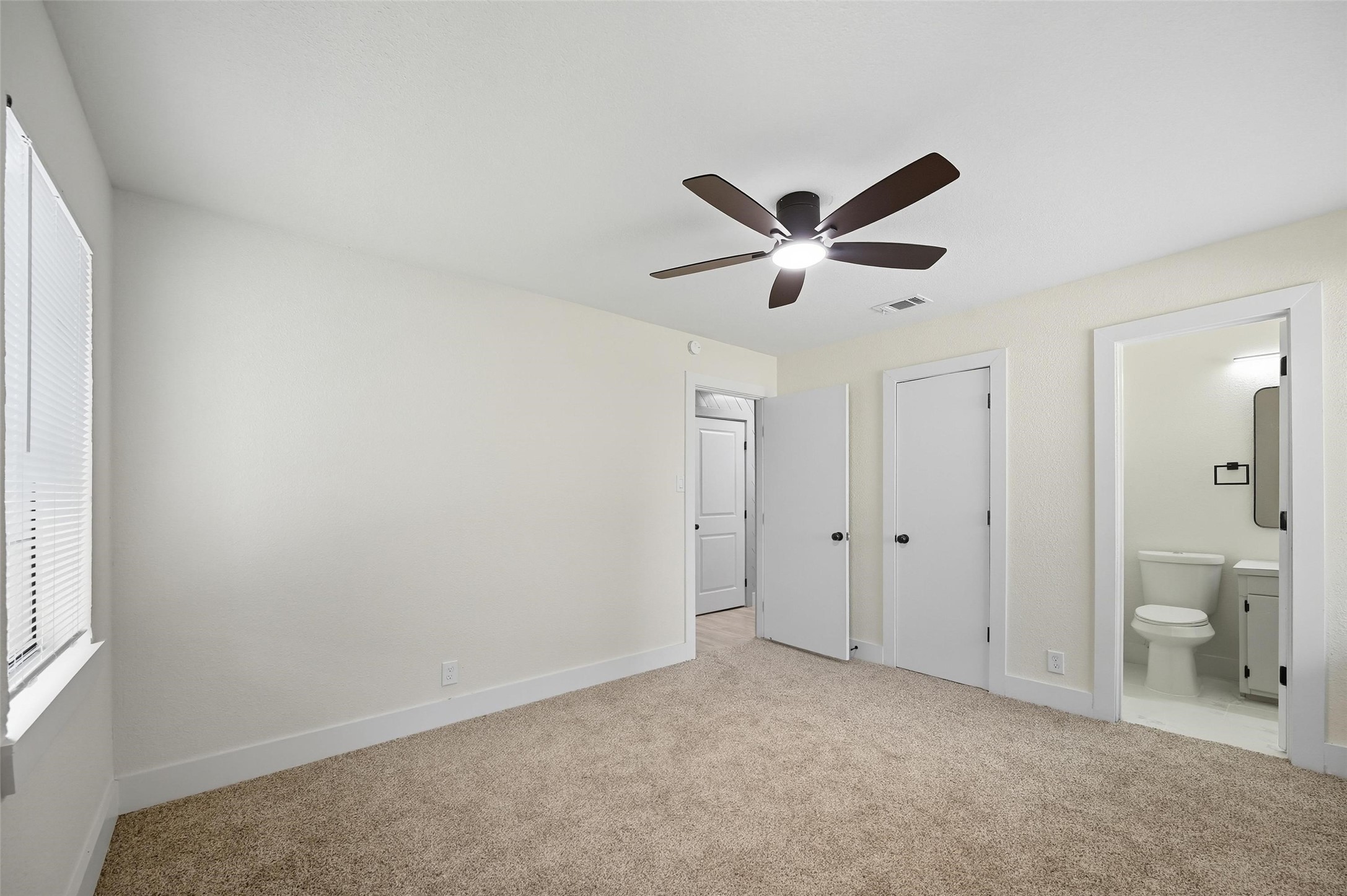 1106 Edgewood Street Ennis TX 75119