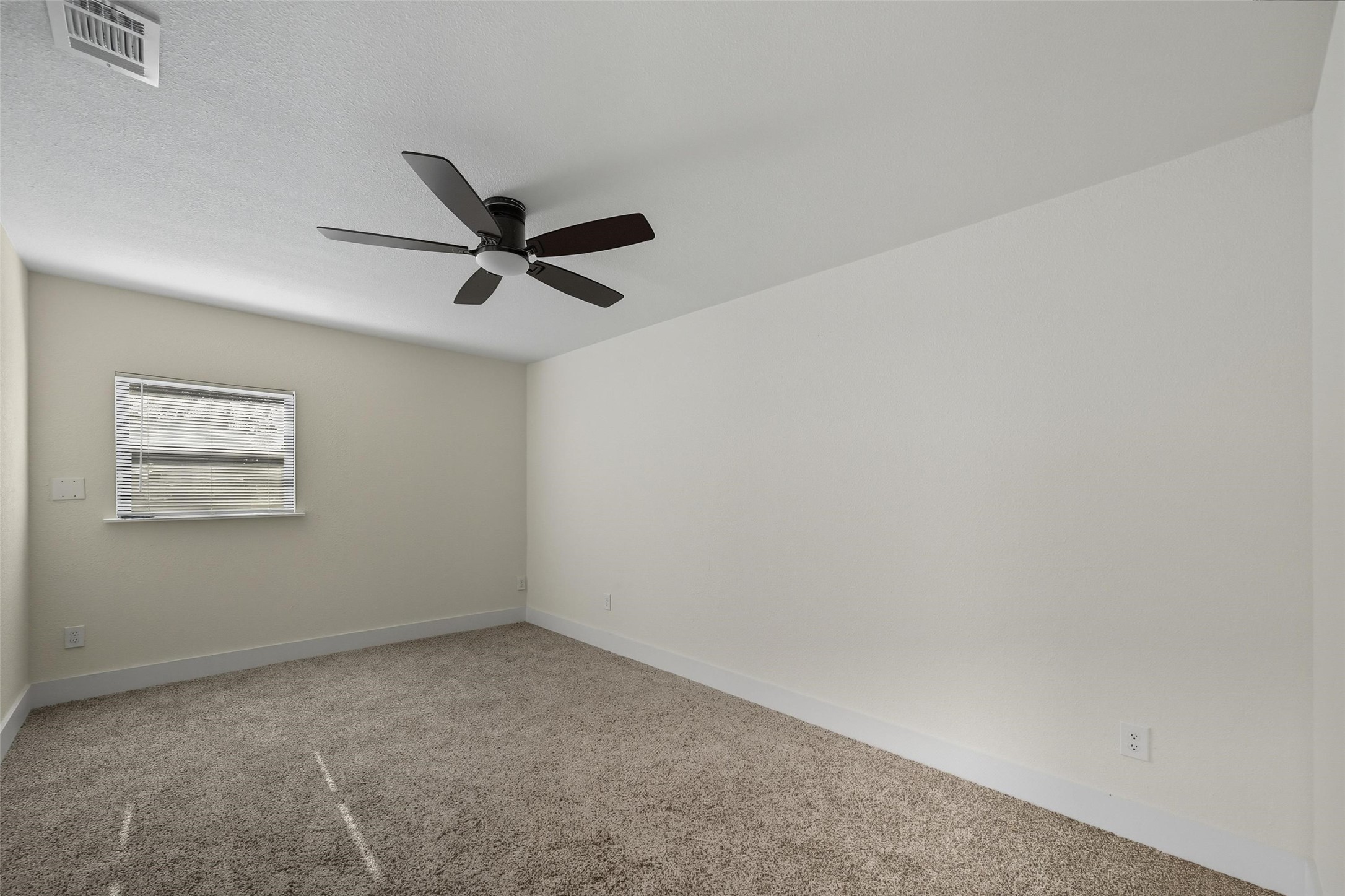1106 Edgewood Street Ennis TX 75119