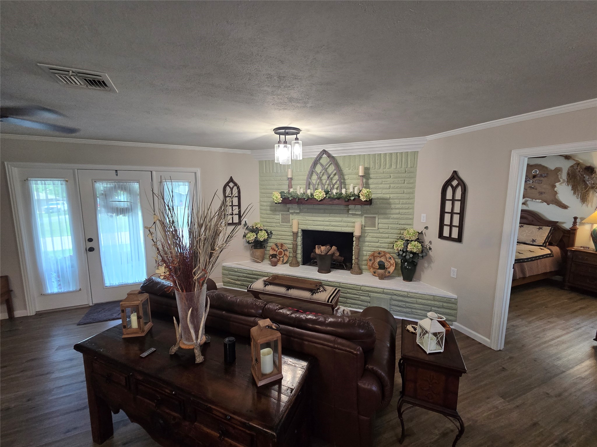 1316 E Apache Trail Granbury TX 76048
