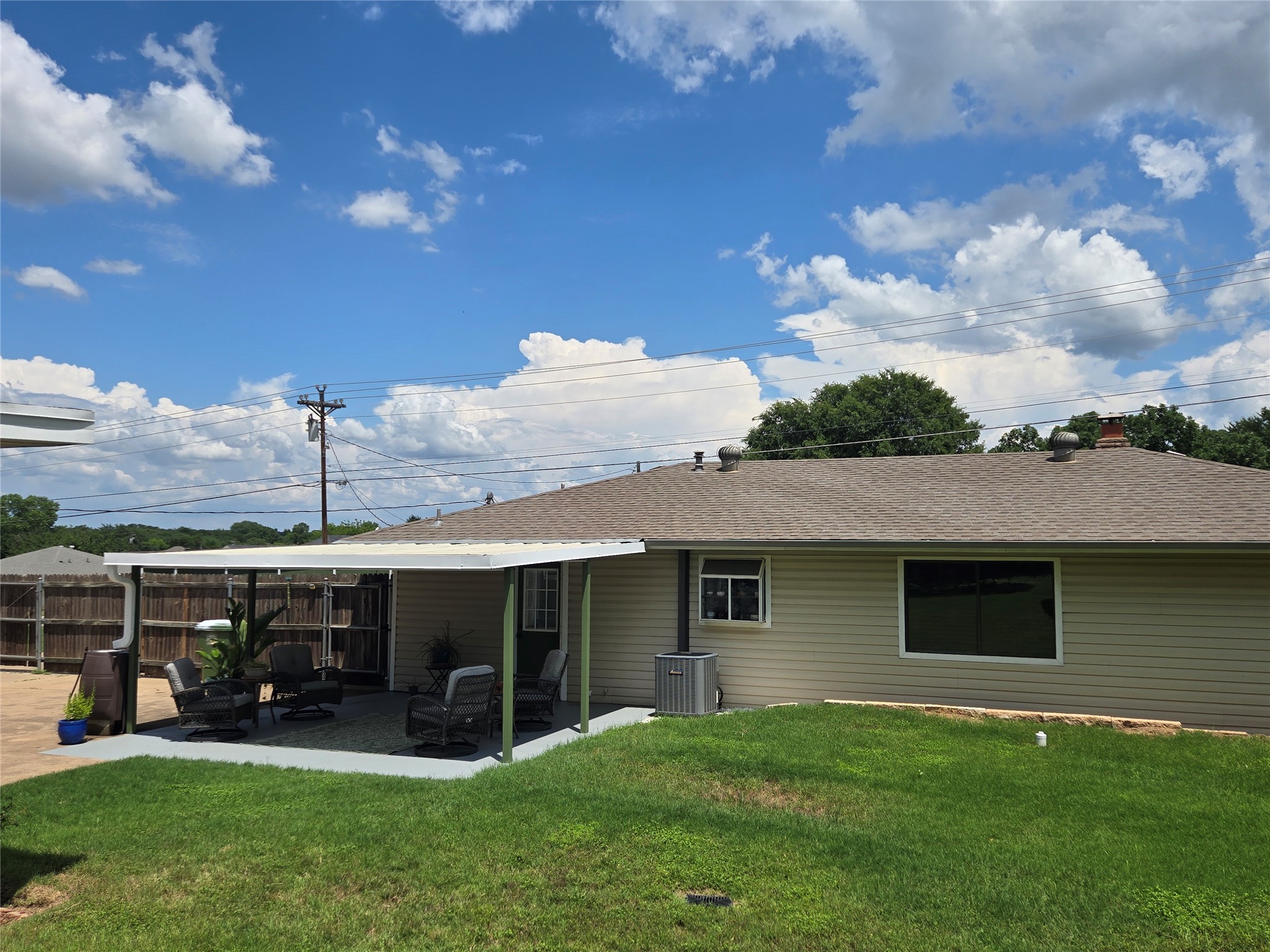 1316 E Apache Trail Granbury TX 76048