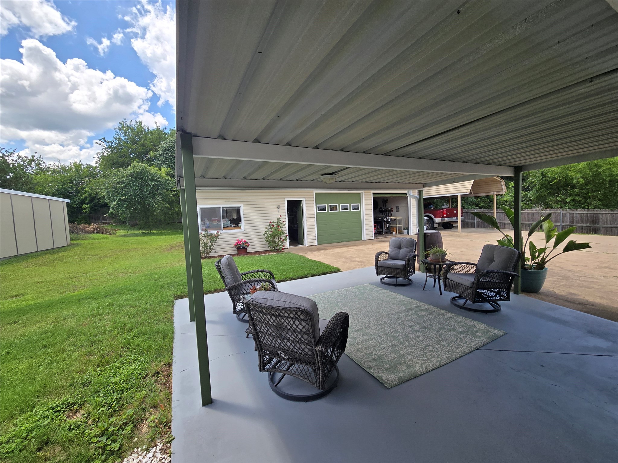 1316 E Apache Trail Granbury TX 76048