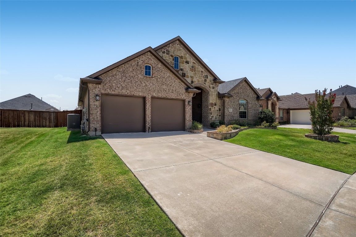 2939 Mere Lane Grand Prairie TX 75054