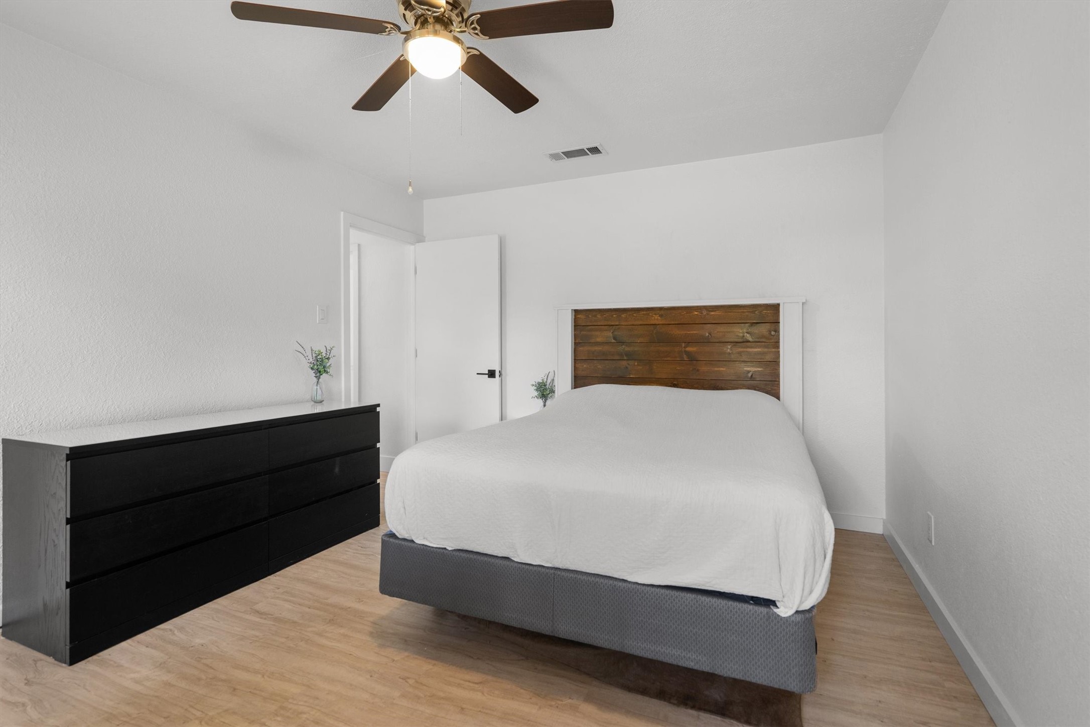 2 Whispering Circle Hickory Creek TX 75065