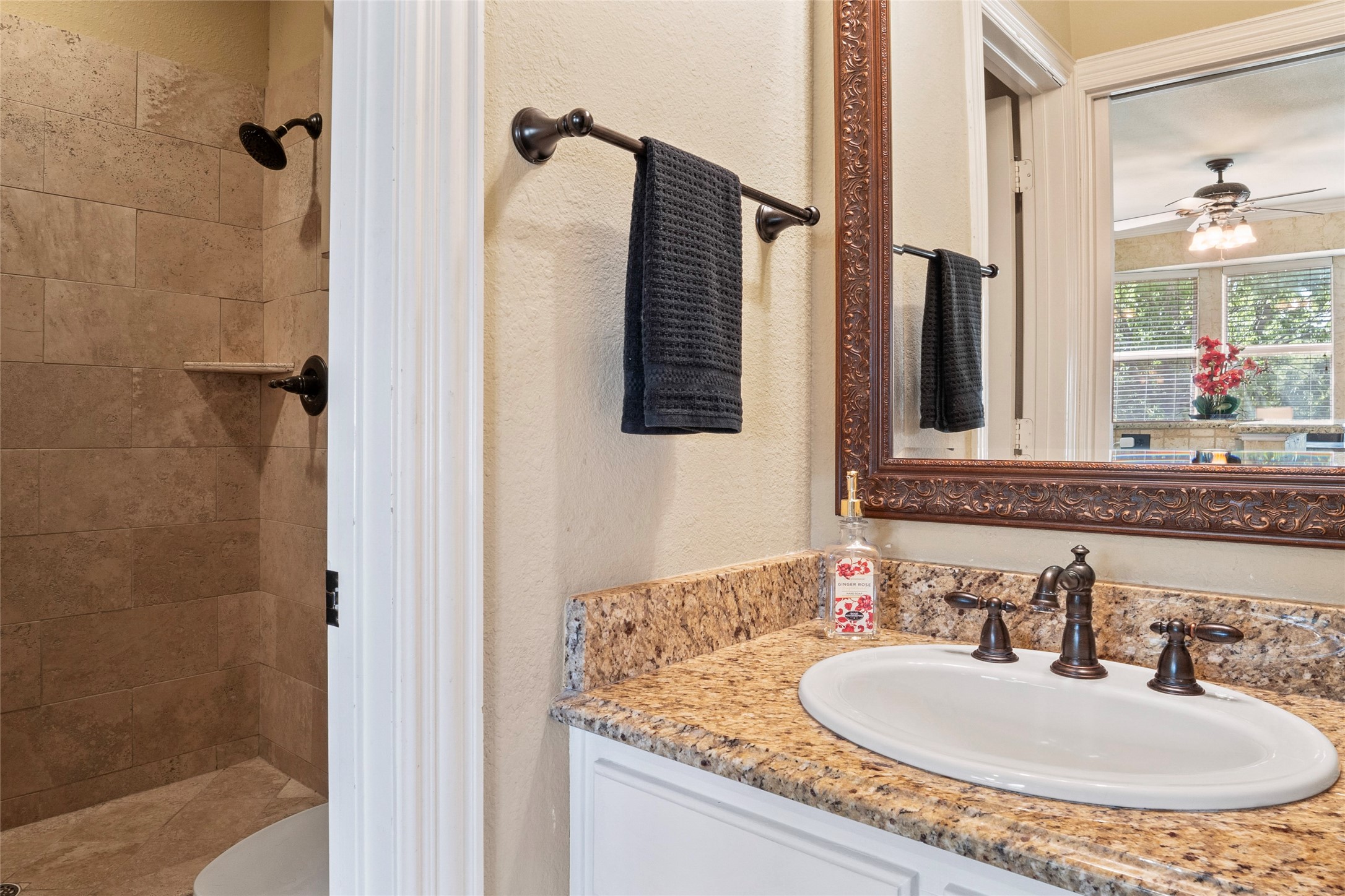 419 E Hickory Ridge Circle Argyle TX 76226