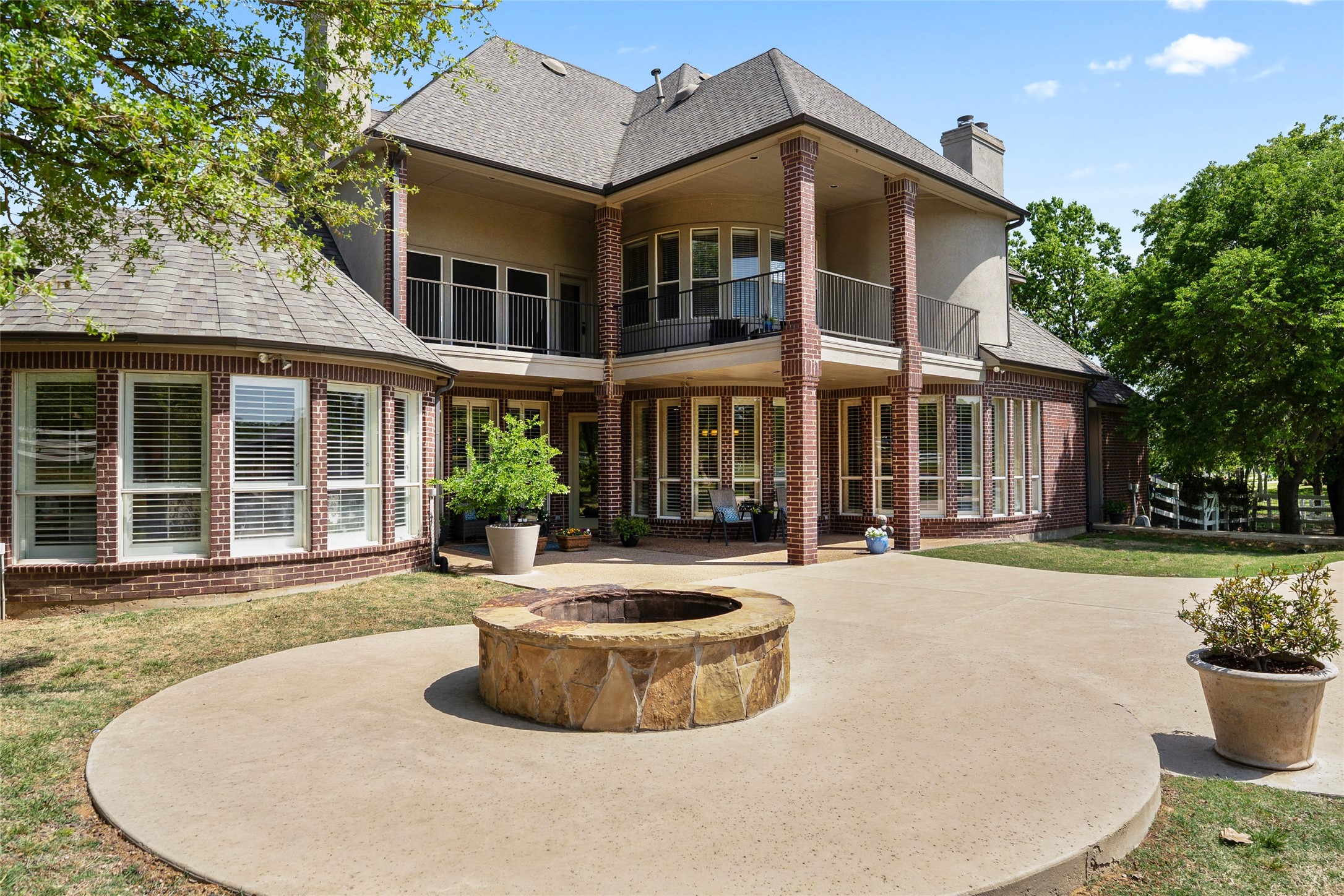 419 E Hickory Ridge Circle Argyle TX 76226