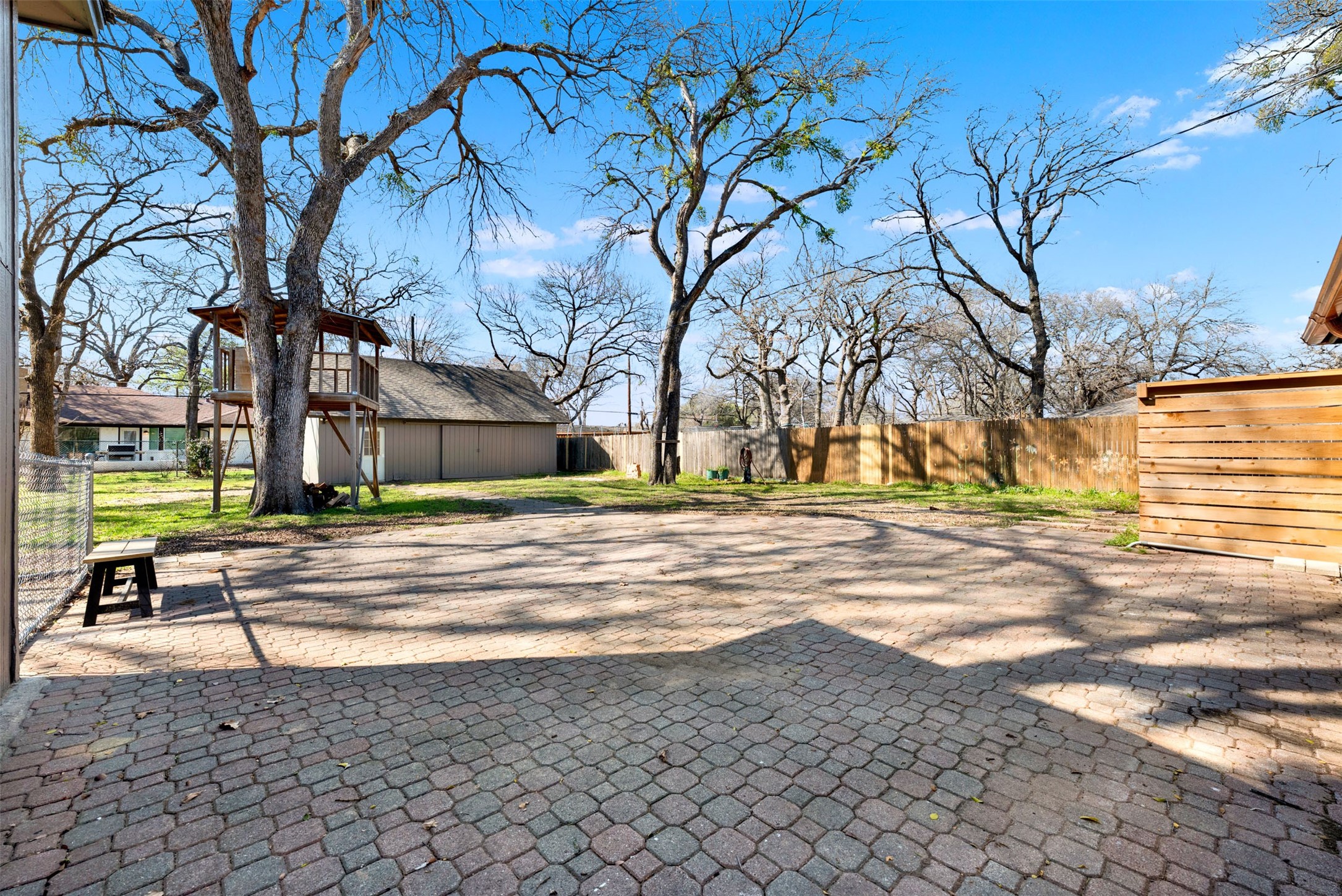 2337 Vega Street Grand Prairie TX 75050