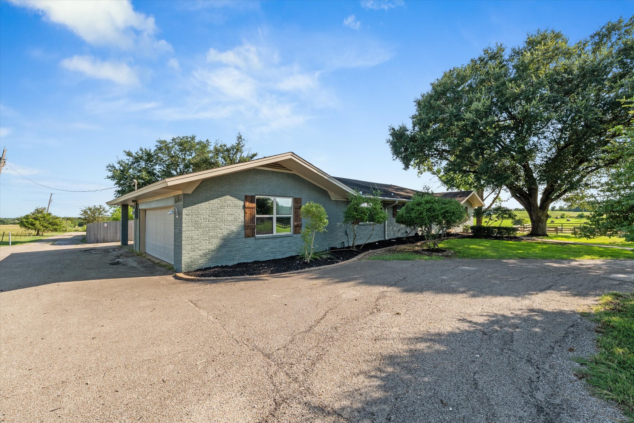 2275 W Moonlight Drive Robinson TX 76706