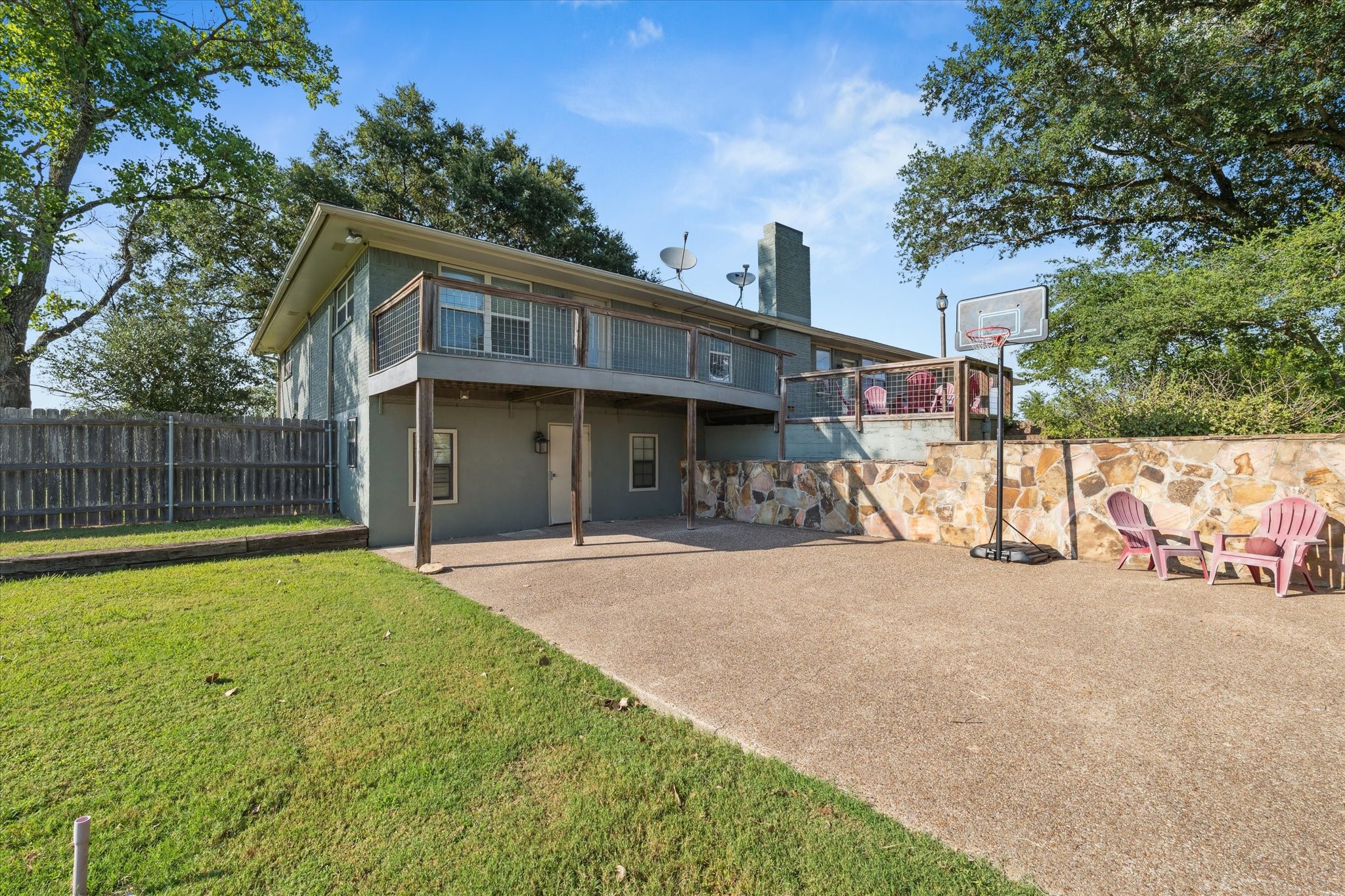 2275 W Moonlight Drive Robinson TX 76706