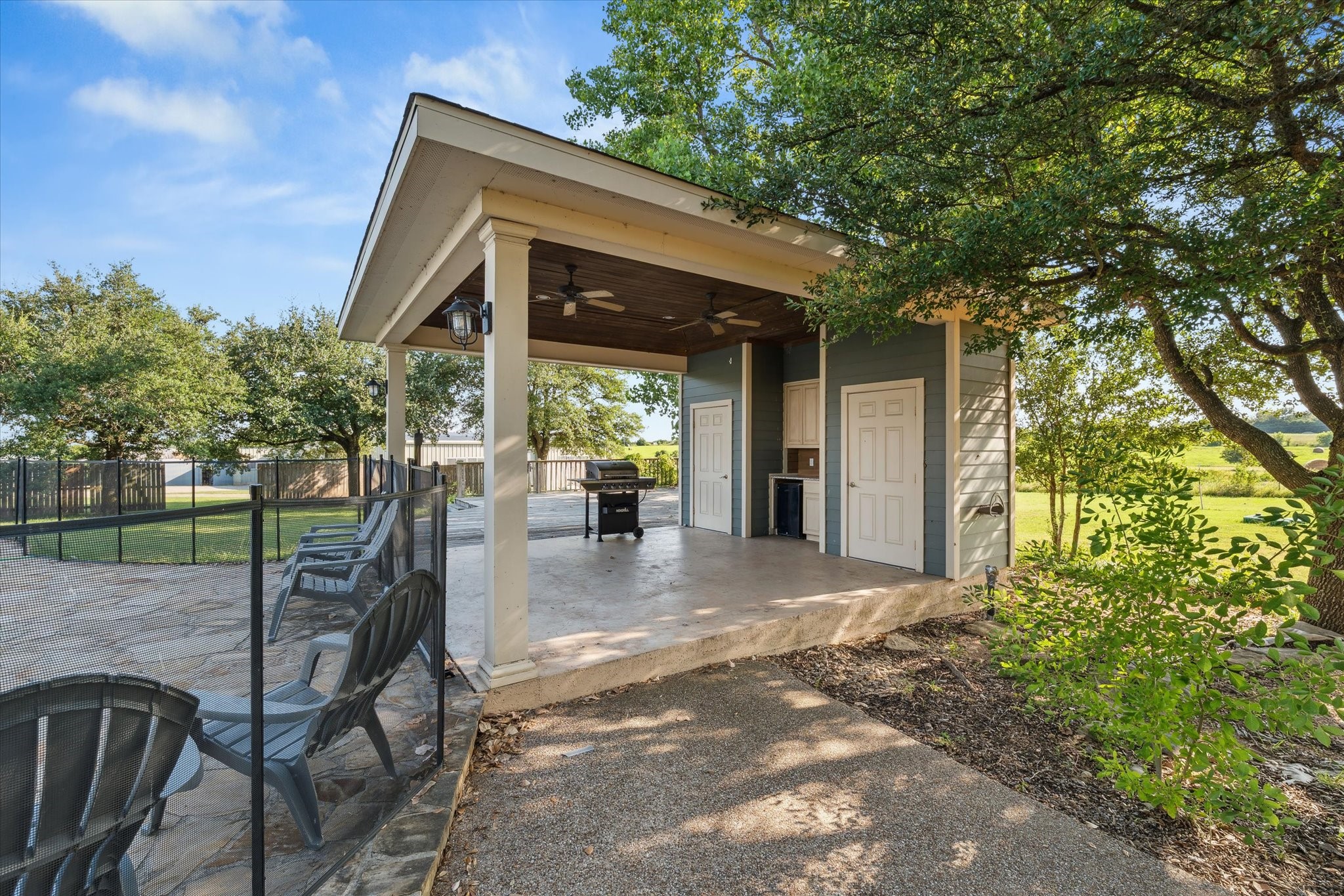 2275 W Moonlight Drive Robinson TX 76706
