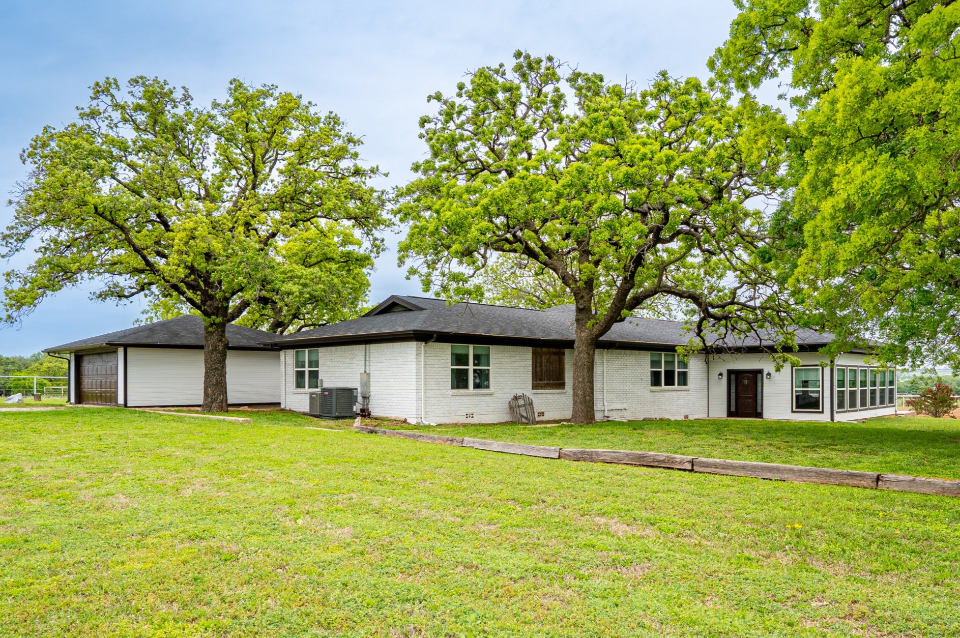 1766 Cr 424 Stephenville TX 76401