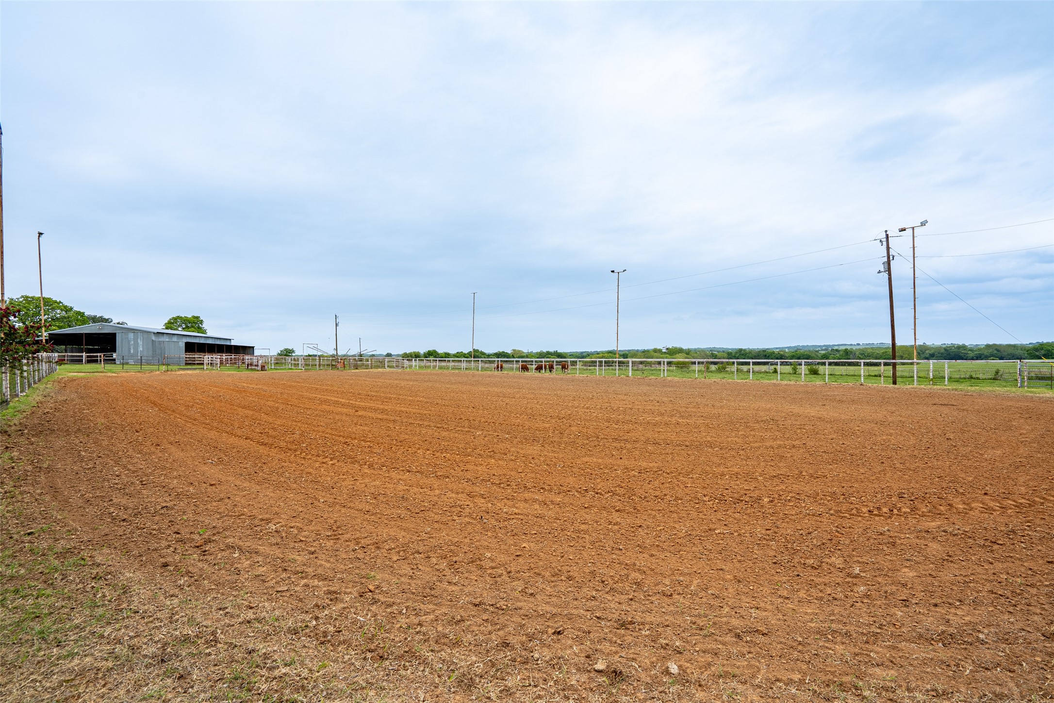 1766 Cr 424 Stephenville TX 76401