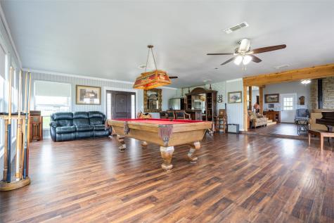 1766 Cr 424 Stephenville TX 76401