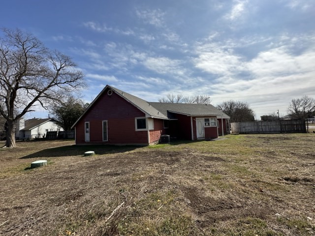 548 Spring River Drive Martindale TX 78655