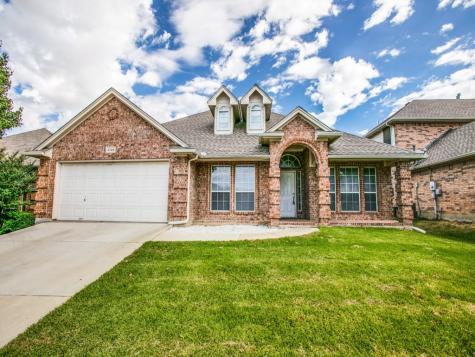 2725 Gray Rock Drive Fort Worth TX 76131