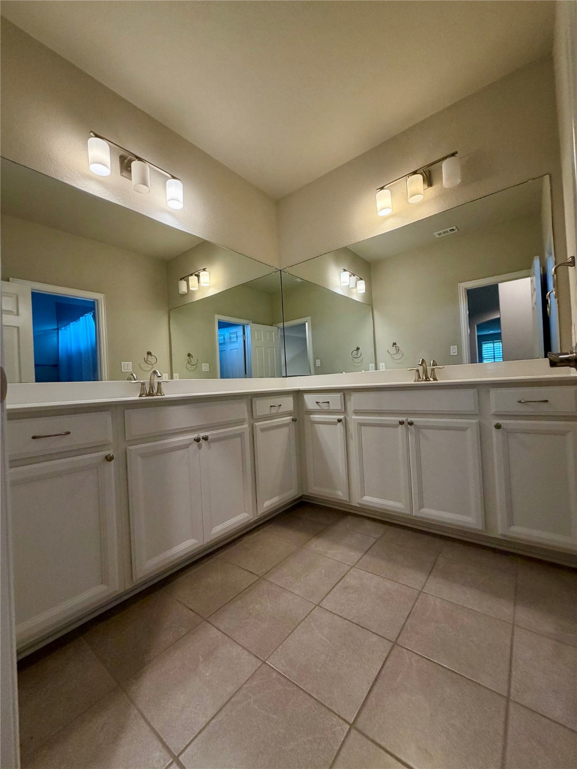 2705 Walnut Creek Lane The Colony TX 75056
