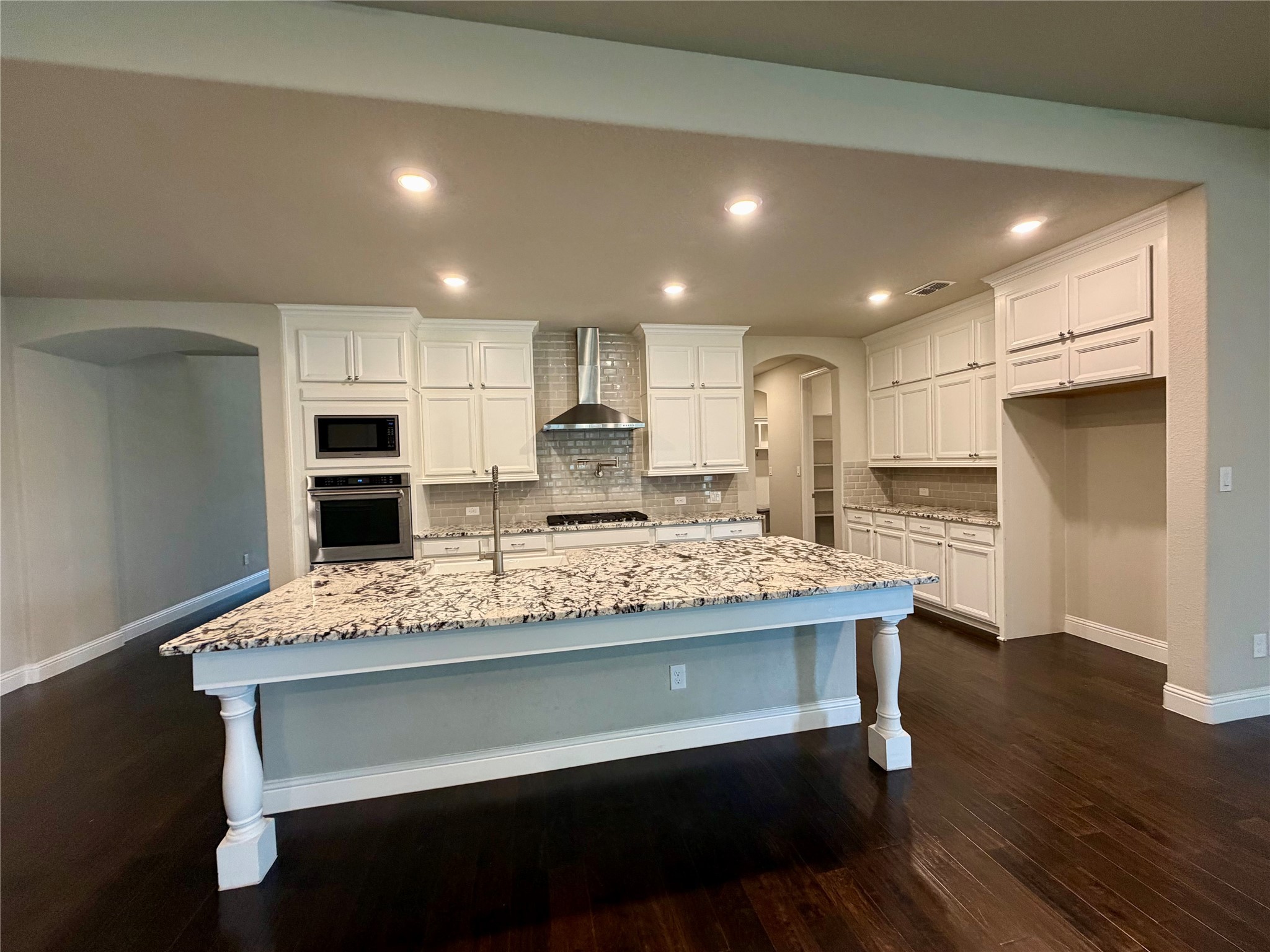 2705 Walnut Creek Lane The Colony TX 75056