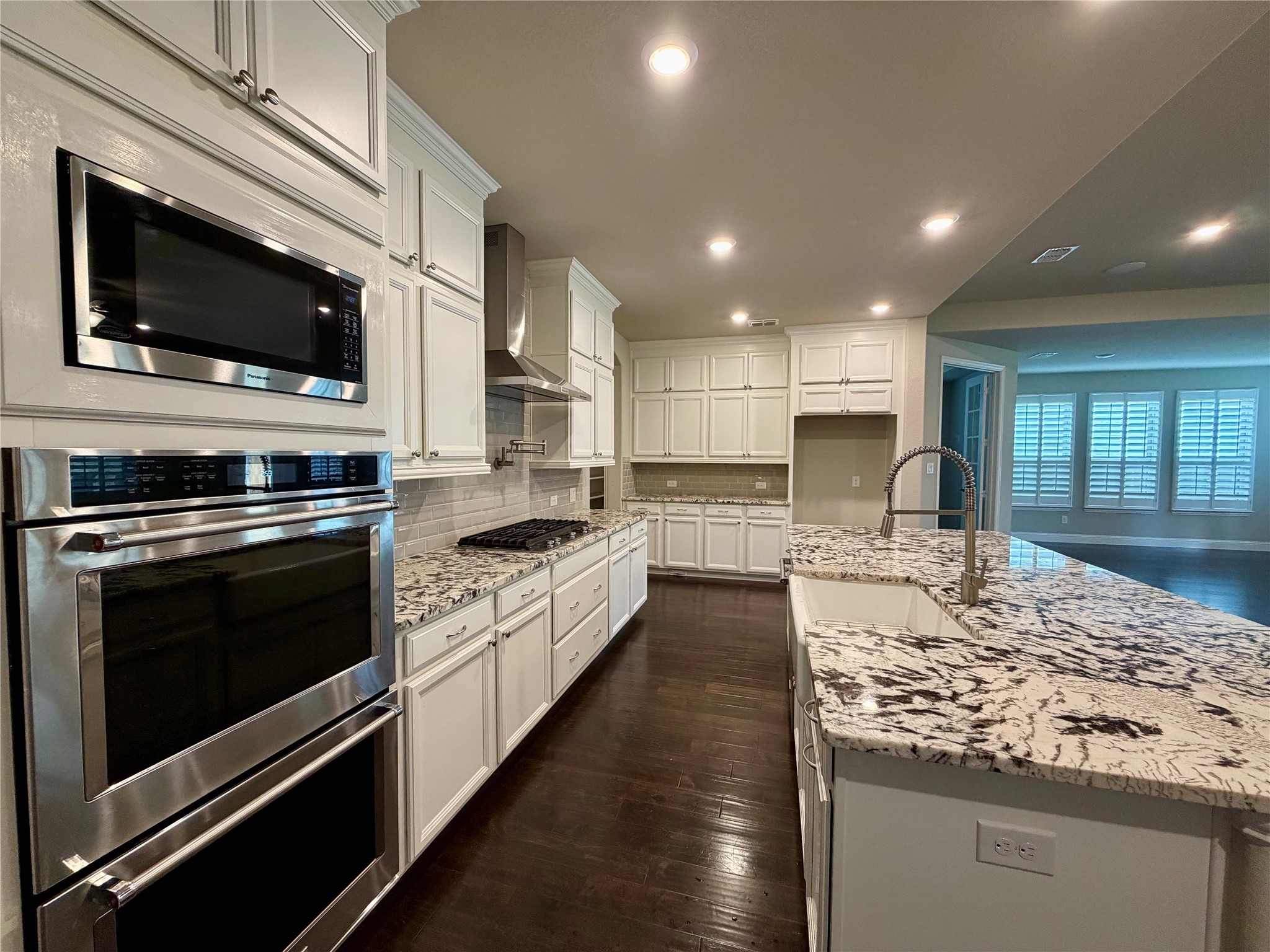 2705 Walnut Creek Lane The Colony TX 75056