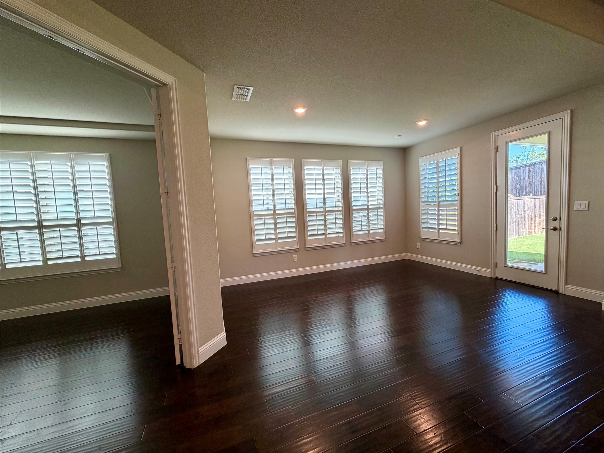 2705 Walnut Creek Lane The Colony TX 75056