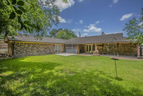 14007 Harbor Drive Woodway TX 76712