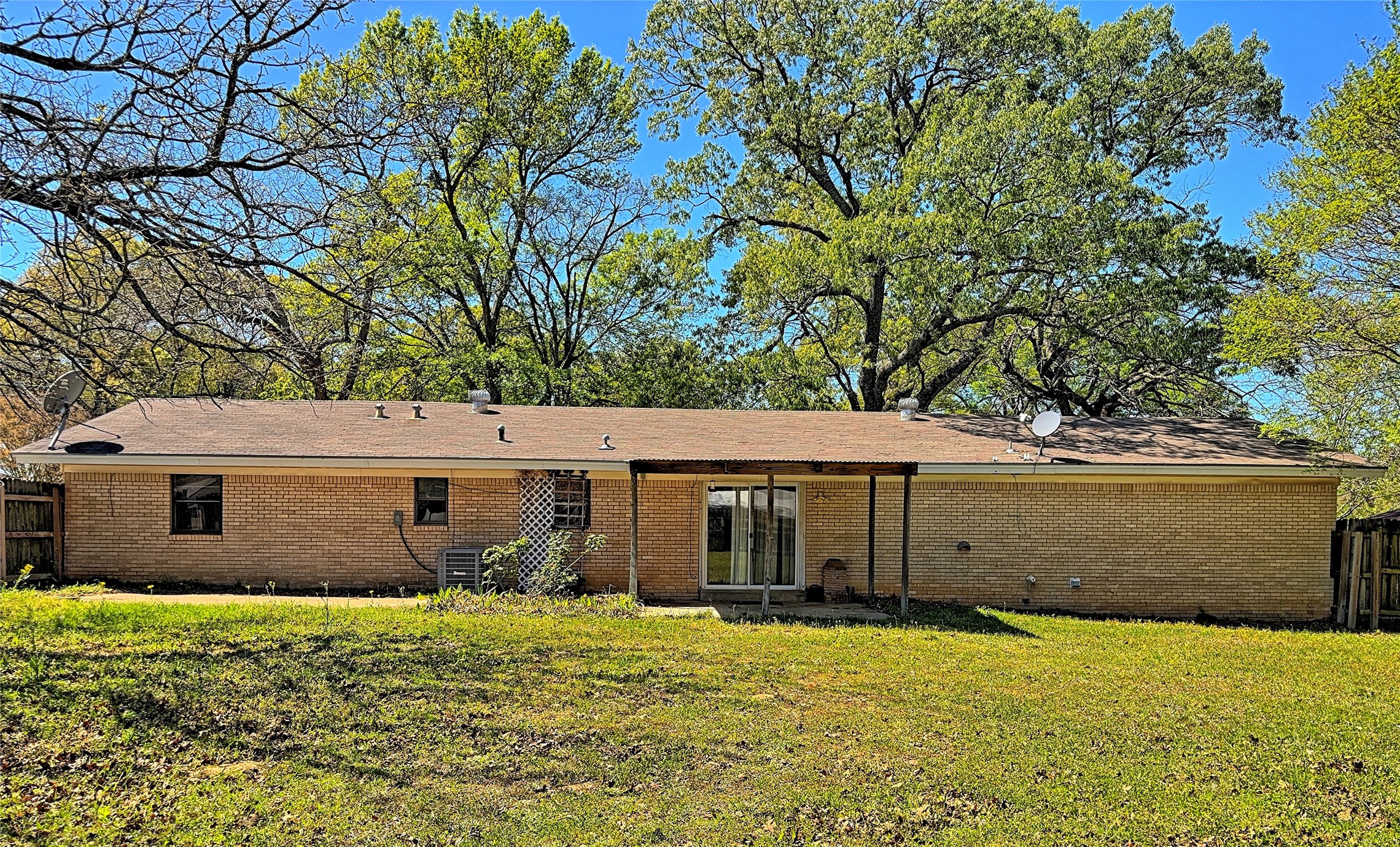 905 Bunny Rabbit Road Athens TX 75751