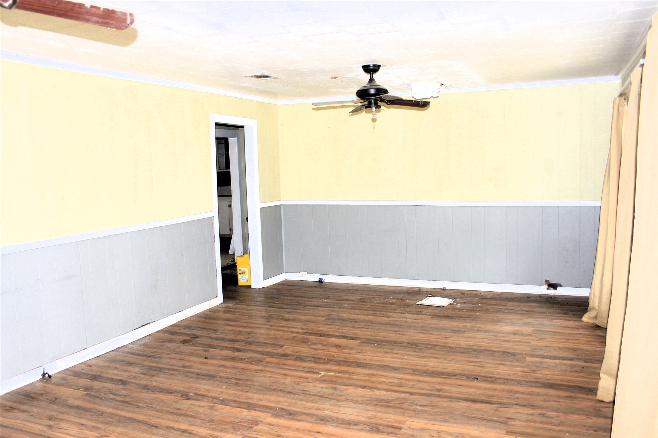 1409 W Dry Street San Saba TX 76877