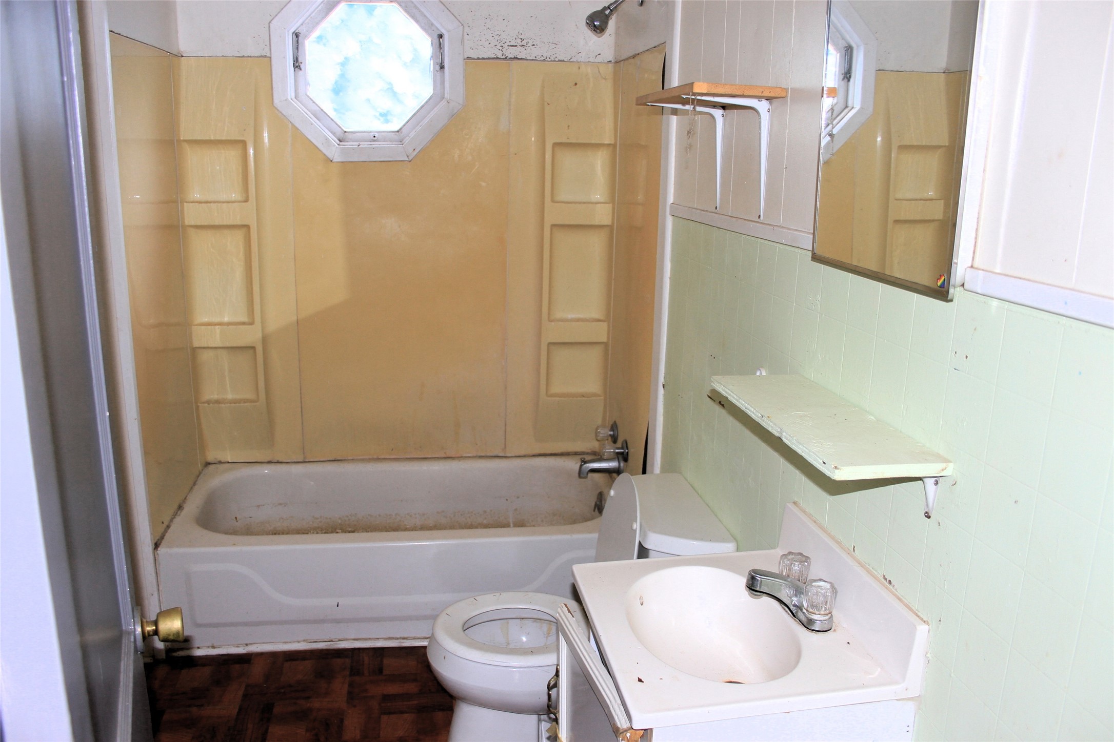 1409 W Dry Street San Saba TX 76877