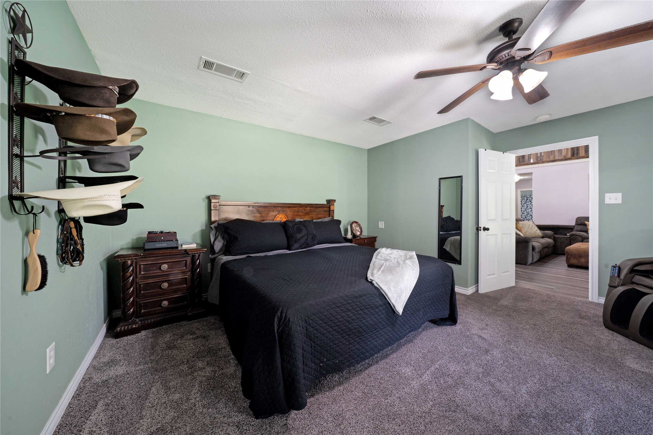 1511 N Walnut Grove Road Midlothian TX 76065