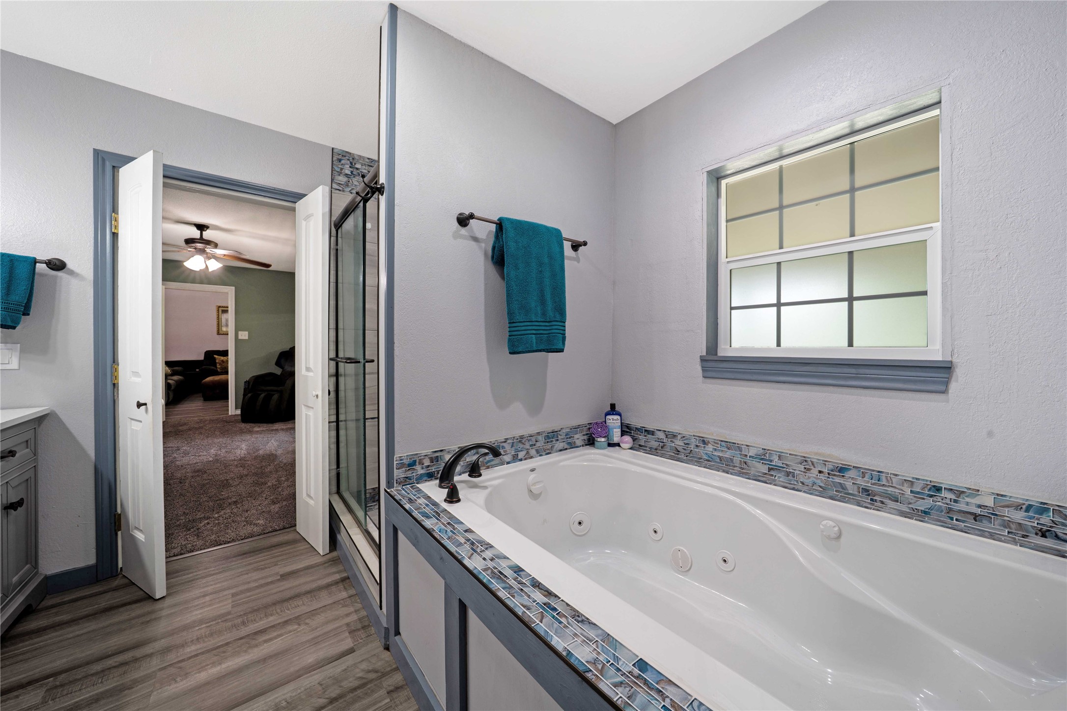 1511 N Walnut Grove Road Midlothian TX 76065